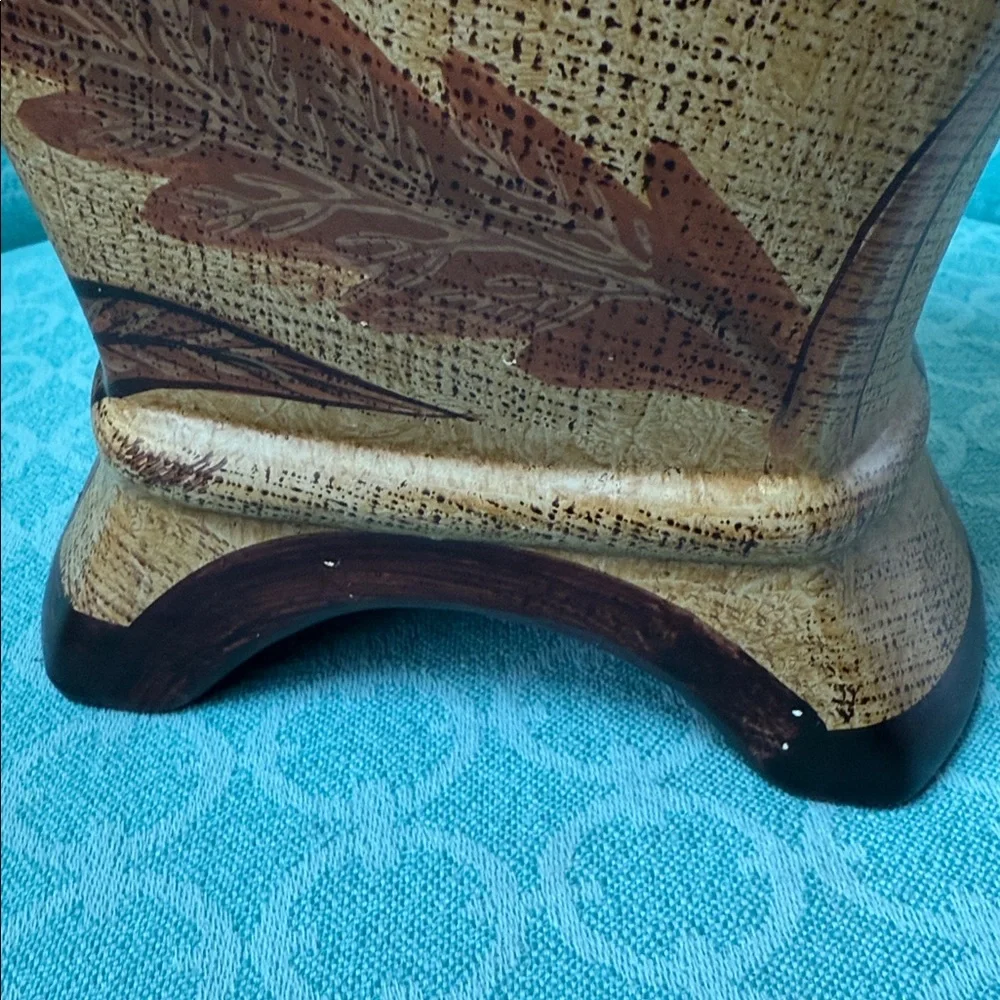 Rustic Floral Decorative Vase - Rose & Bud Motif – Vintage Style